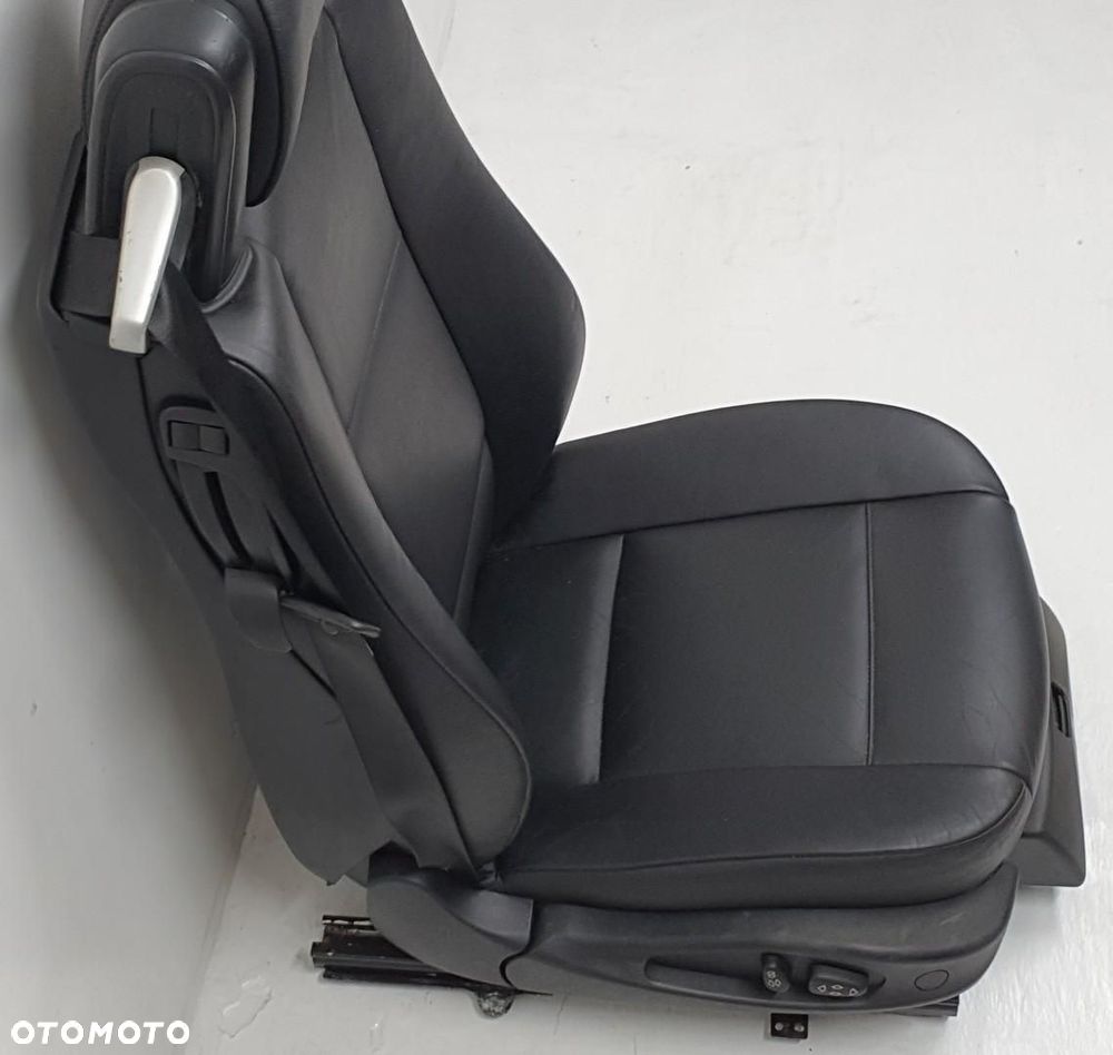 FOTEL PRAWY PRZÓD PRZEDNI PASAŻERA SKÓRA GRZANY BMW 3 E46 CABRIO EUROPA - 5