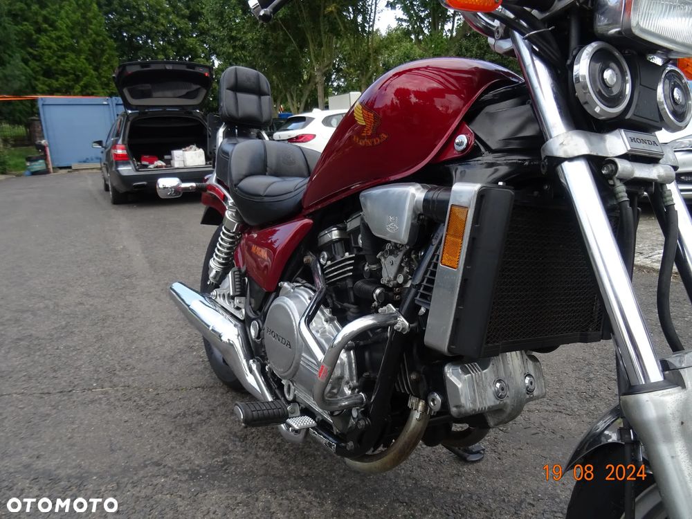 Honda VF - 4