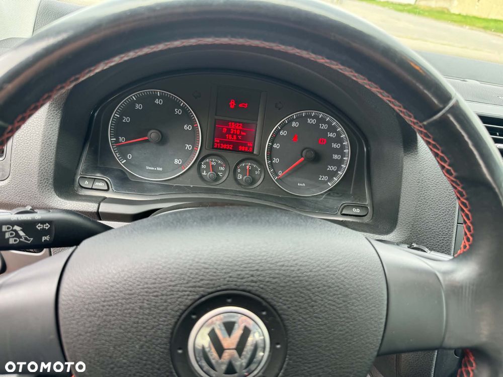Volkswagen Golf - 16