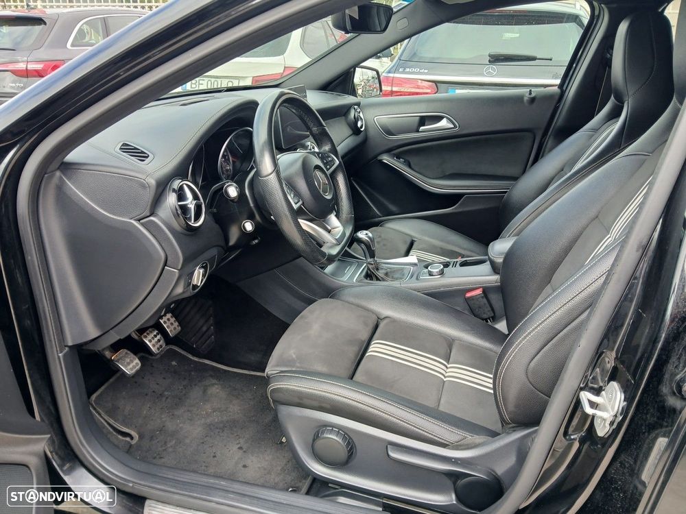 Mercedes-Benz A 200 d AMG Line - 17