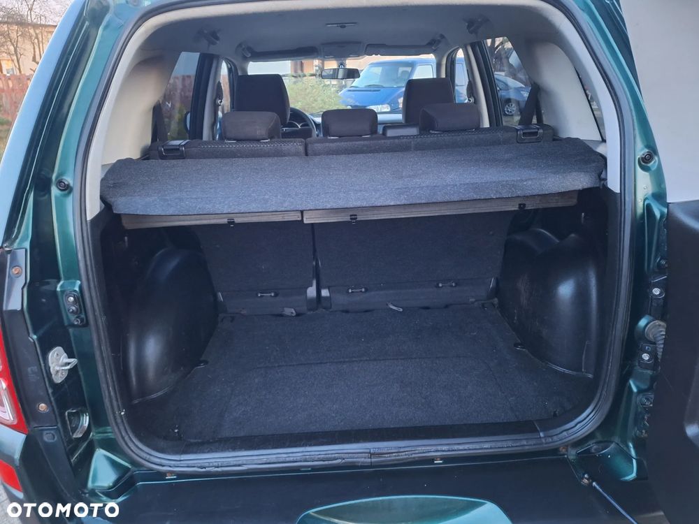 Suzuki Grand Vitara 1.9 DDiS Comfort DPF Family - 7