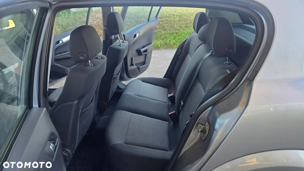 Opel Astra 1.4 150 Jahre - 29
