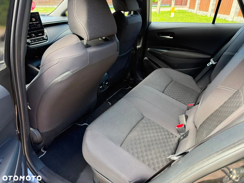Toyota Corolla 1.8 Hybrid Comfort - 13