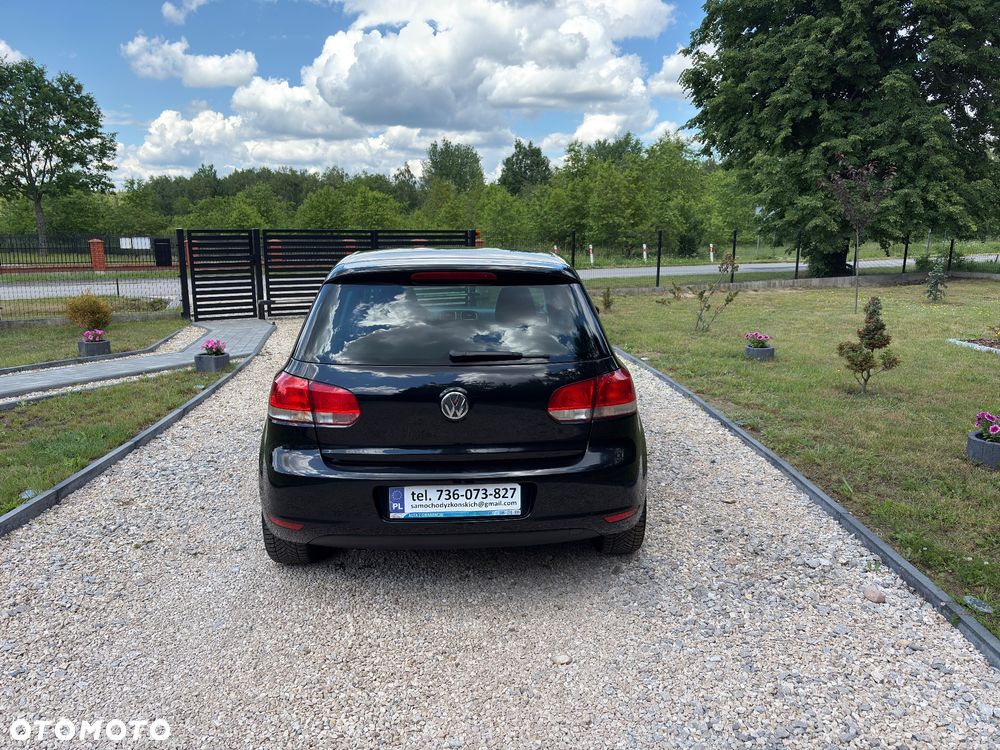Volkswagen Golf - 6