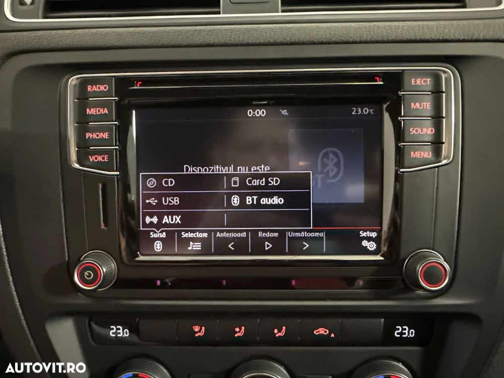 Volkswagen Jetta - 21
