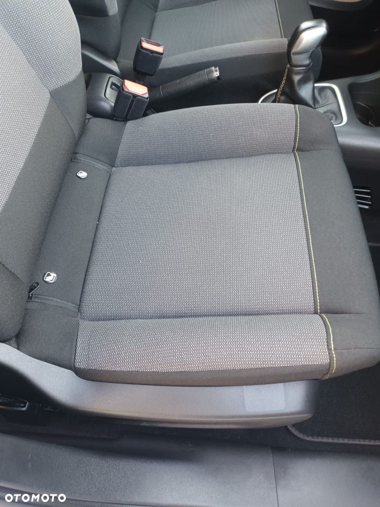 Citroën C3 HDi BlueHDi 100 Exclusive - 23