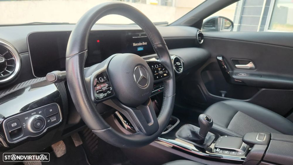 Mercedes-Benz CLA 200 Style Plus - 12