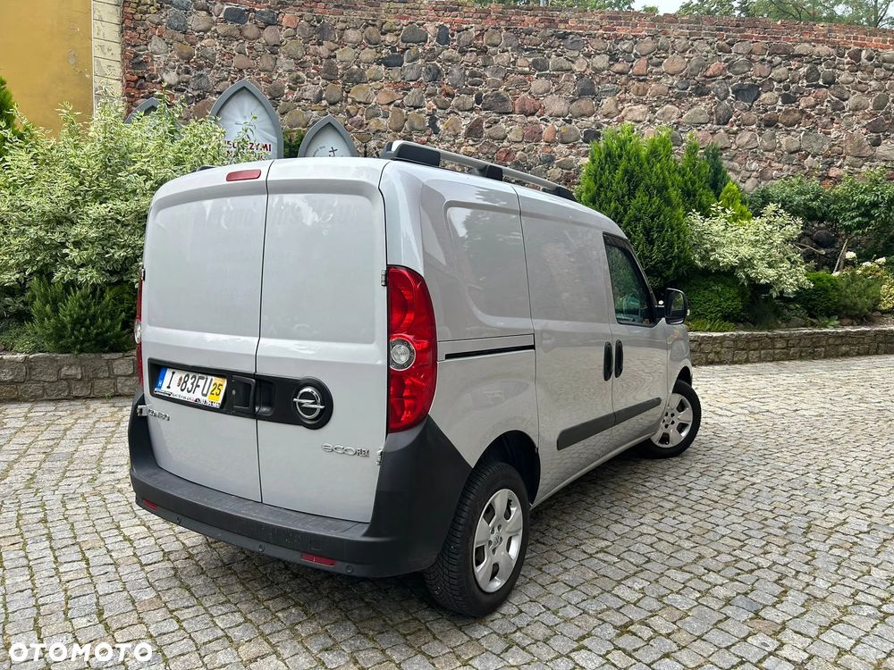 Opel COMBO-D-VAN - 5