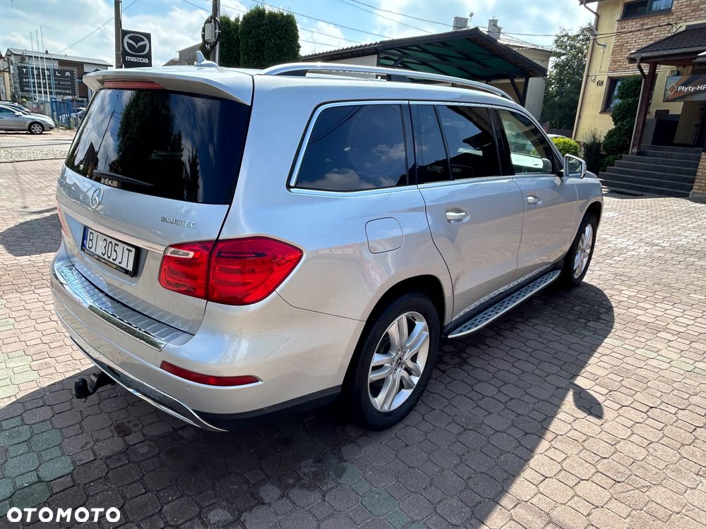 Mercedes-Benz GL 350 BlueTec 4-Matic - 5