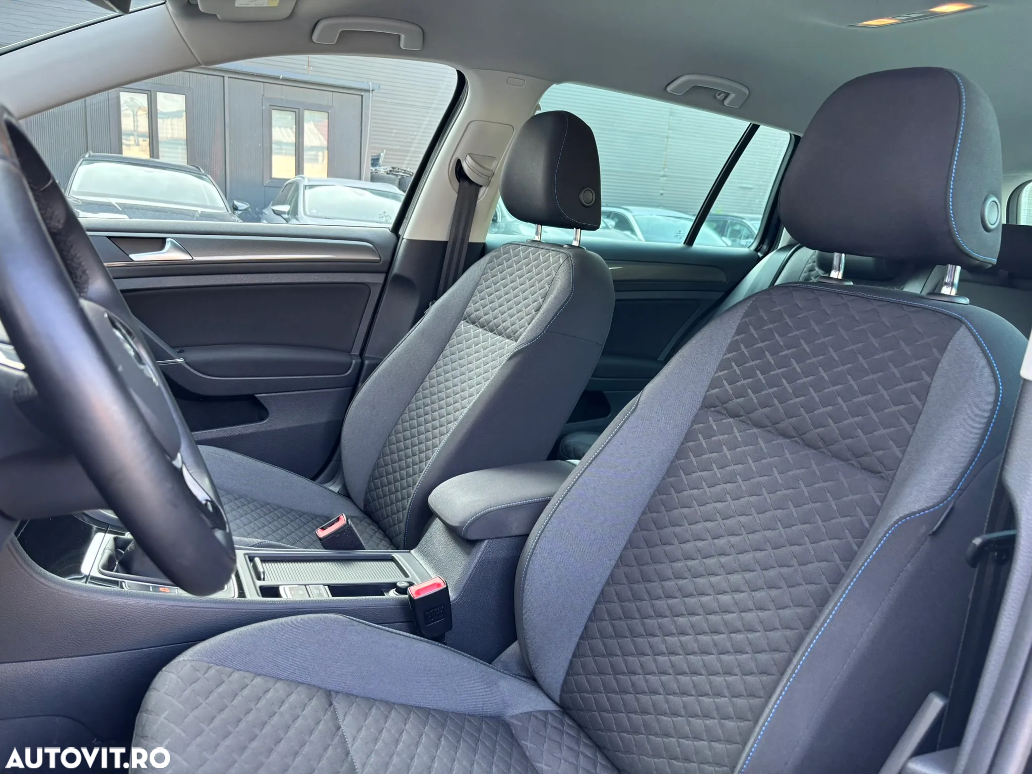 Volkswagen Golf 1.0 TSI Life - 19
