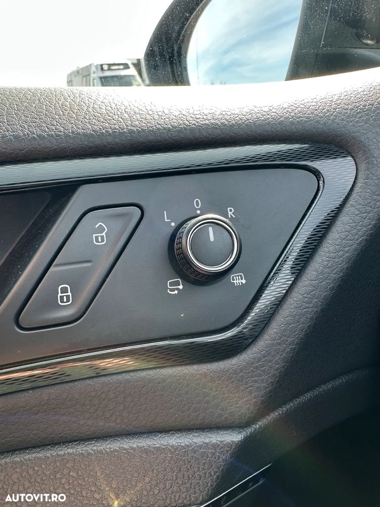 Volkswagen Golf - 17