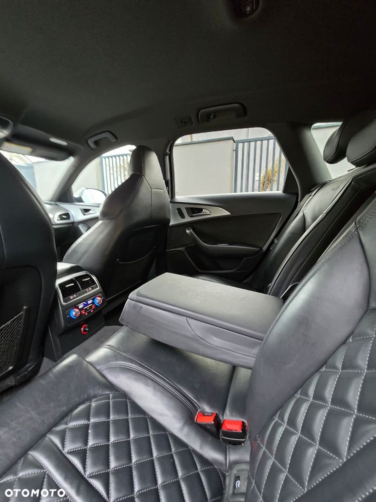 Audi A6 Avant - 16