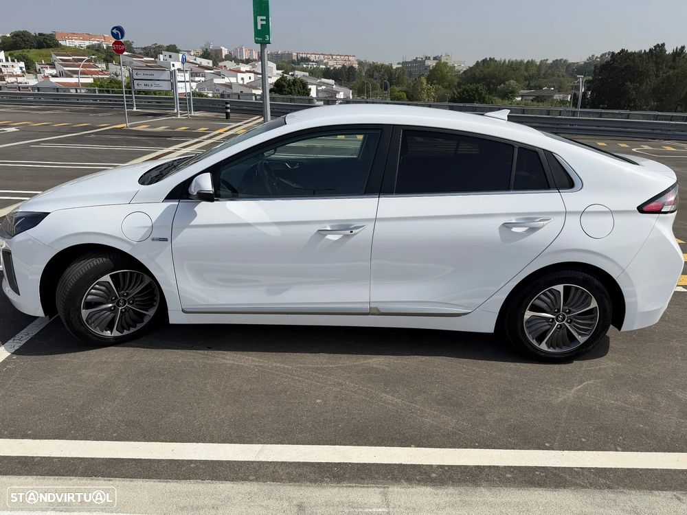 Hyundai Ioniq 1.6 GDI PHEV Tech - 3