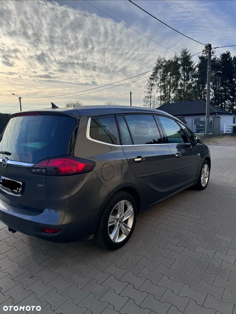 Opel Zafira 2012 photo 4