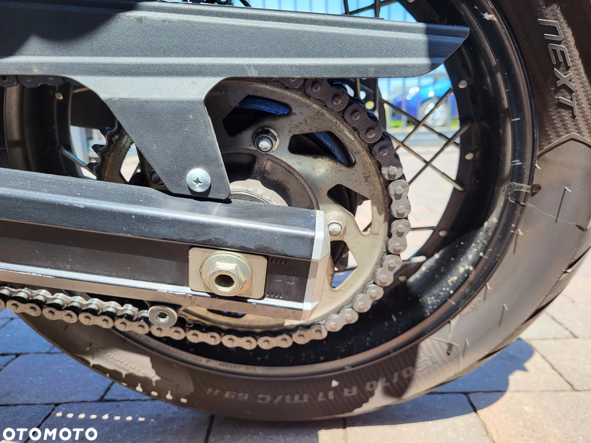 Suzuki DL - 7