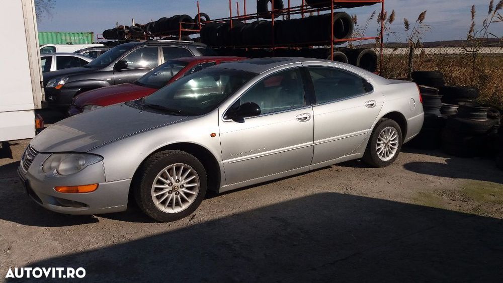 Dezmembrez Chrysler 300M - 4