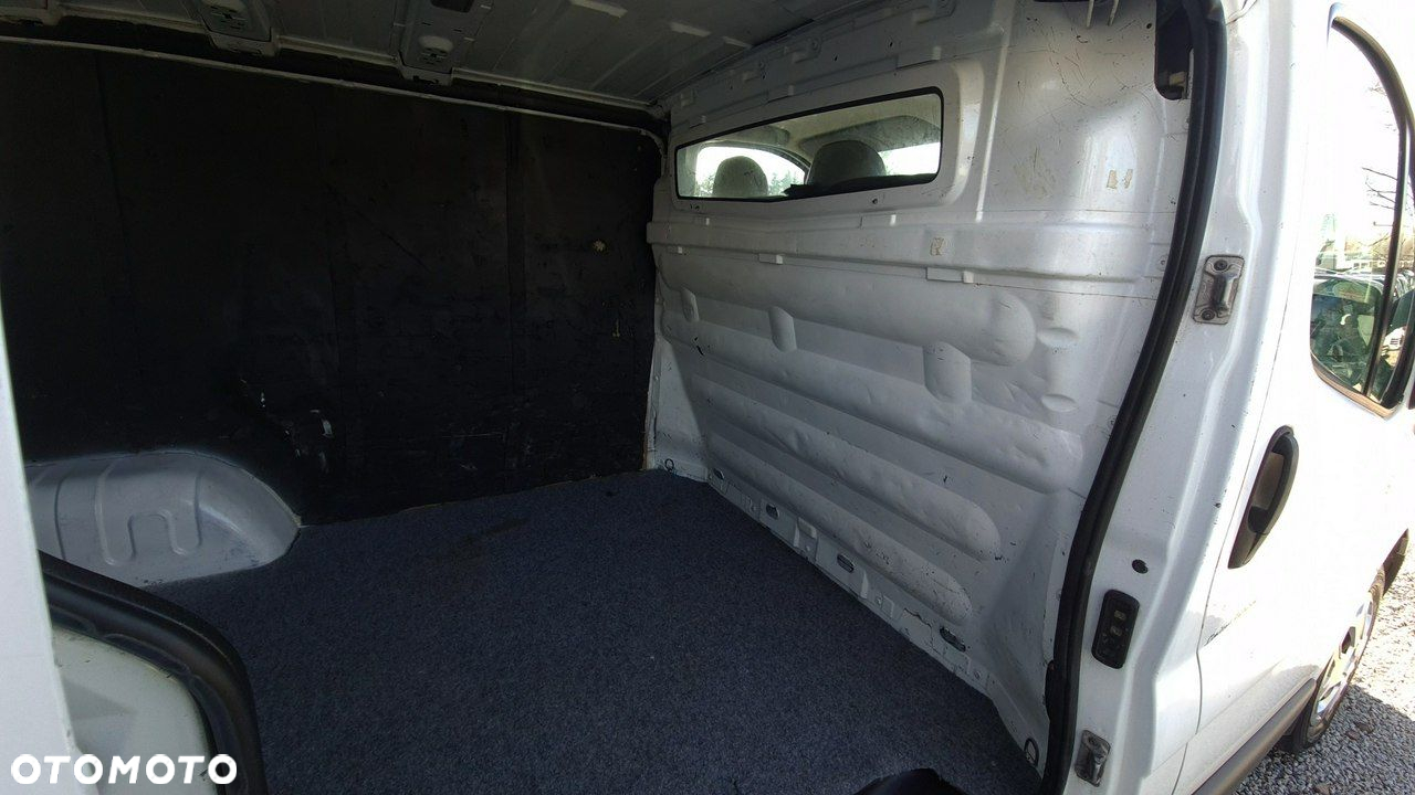 Opel Vivaro - 28