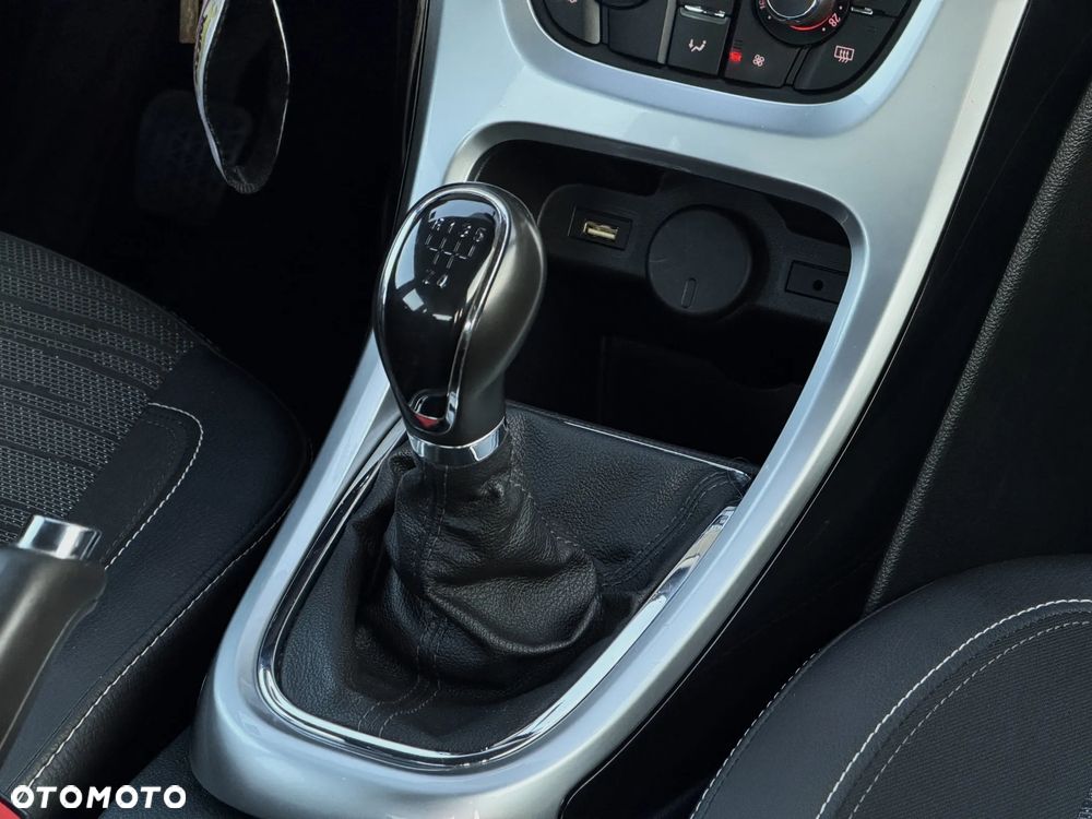 Opel Astra 1.6 Cosmo - 29