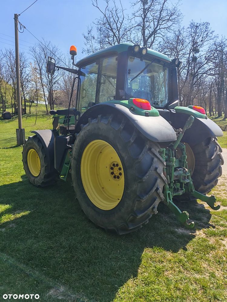 John Deere 6125M - 8