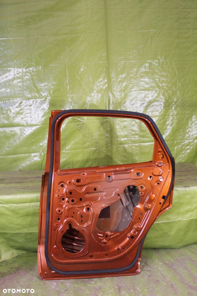 Drzwi Citroen C4 e-C4 III po 2020r. tył prawy - 2