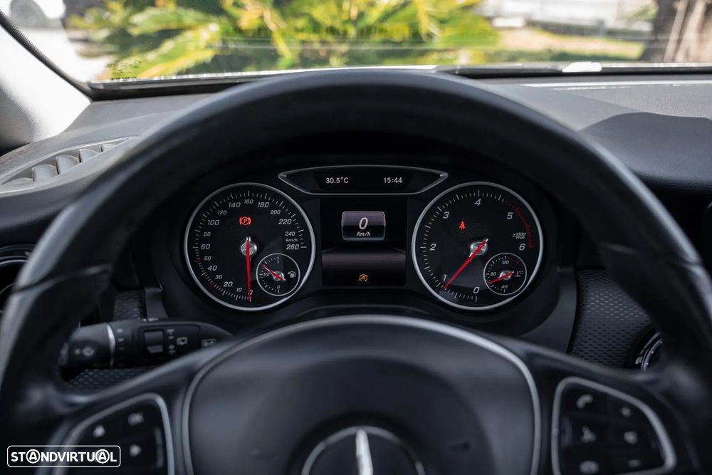 Mercedes-Benz A 180 d Fleet Pack Urban - 10