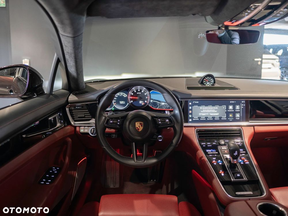 Porsche Panamera GTS - 32