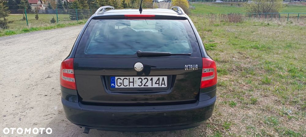 Skoda Octavia 1.6 FSI Ambiente - 5