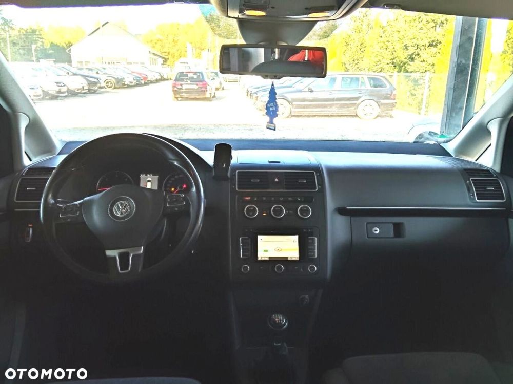 Volkswagen Touran - 6