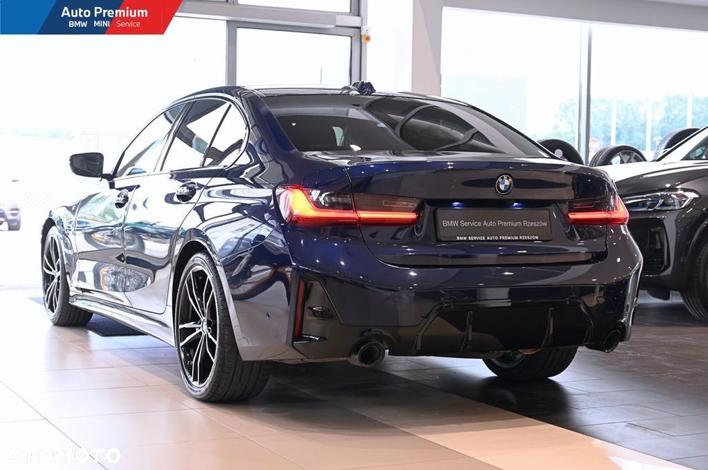 BMW Seria 3 320d xDrive mHEV - 23