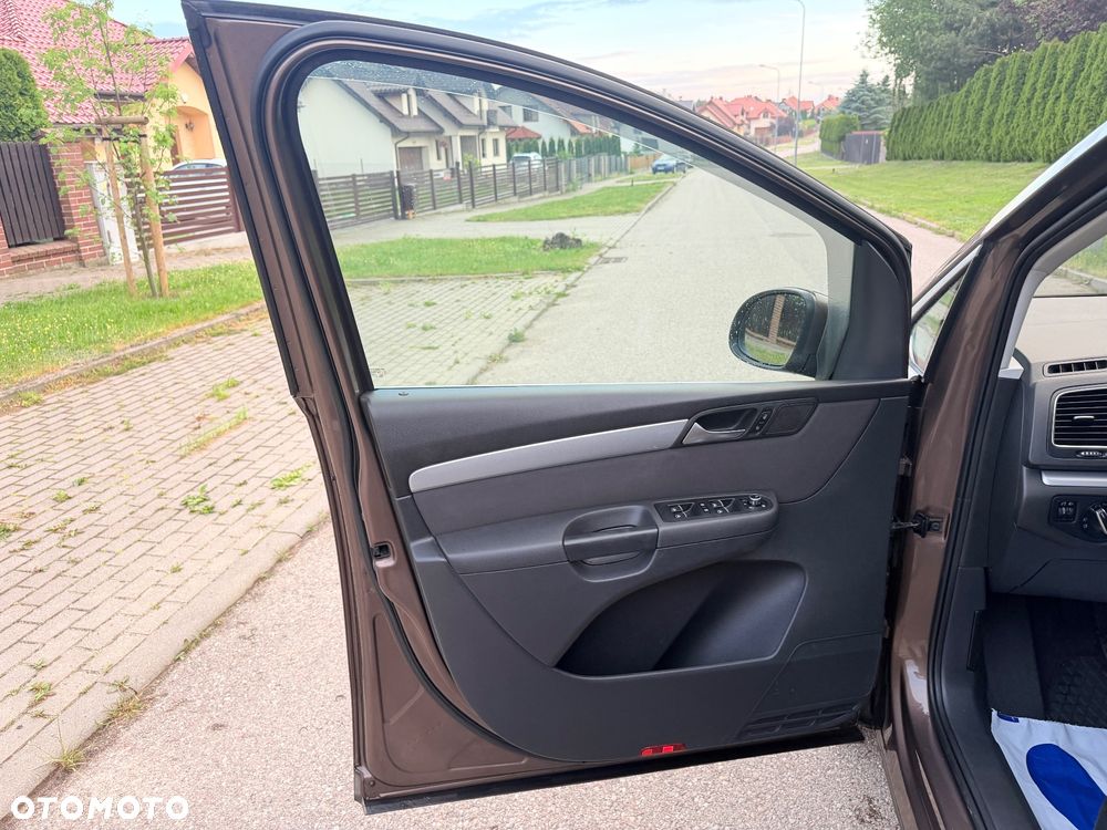 Volkswagen Sharan - 16