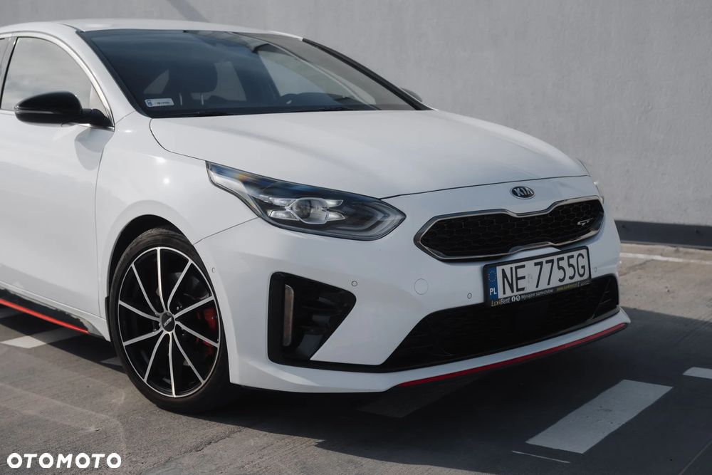 Kia ProCeed - 2