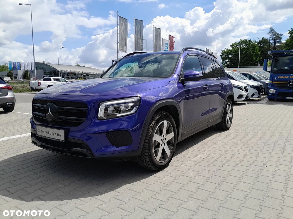Mercedes-Benz GLB 250 4-Matic Progressive 8G-DCT - 2
