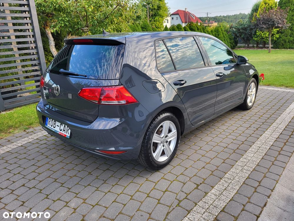 Volkswagen Golf 2.0 TDI BlueMotion Technology Lounge - 3