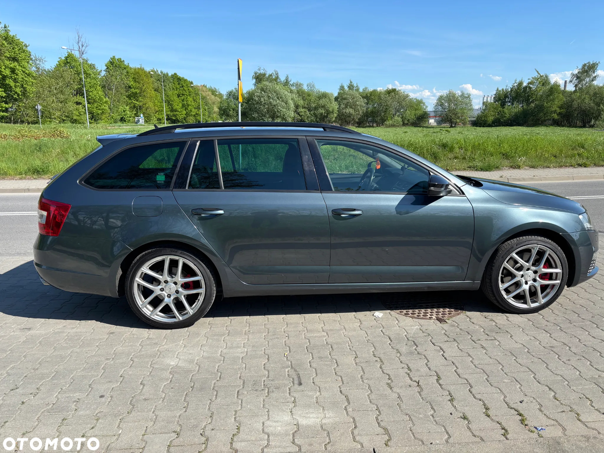 Skoda Octavia 2.0 TDI RS DSG - 6