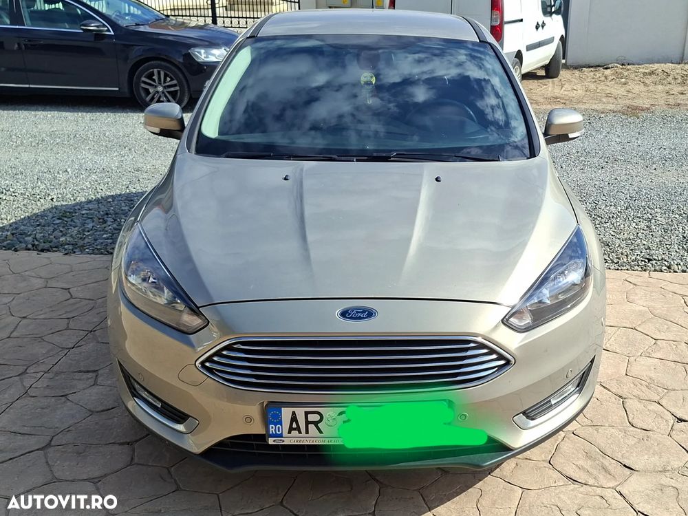 Ford Focus - 1