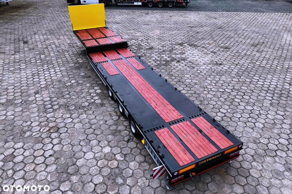 Inny platforma JUMBO do przewozu ponadgabarytowego z zamkami kontenerowymi - 21