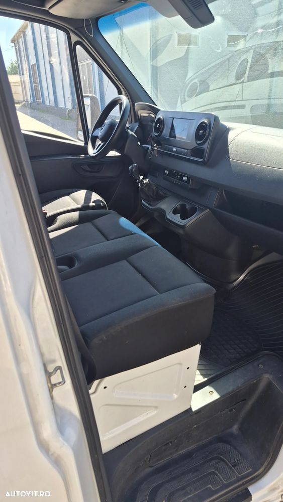 Mercedes-Benz Sprinter - 7