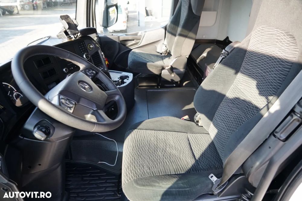 Mercedes-Benz AROCS 3248 / 8X4 / TRIDEM / ȘASIU 8M / DIRECȚIE ȘI PUNȚĂ RIDICABILĂ / RETARDER - 29