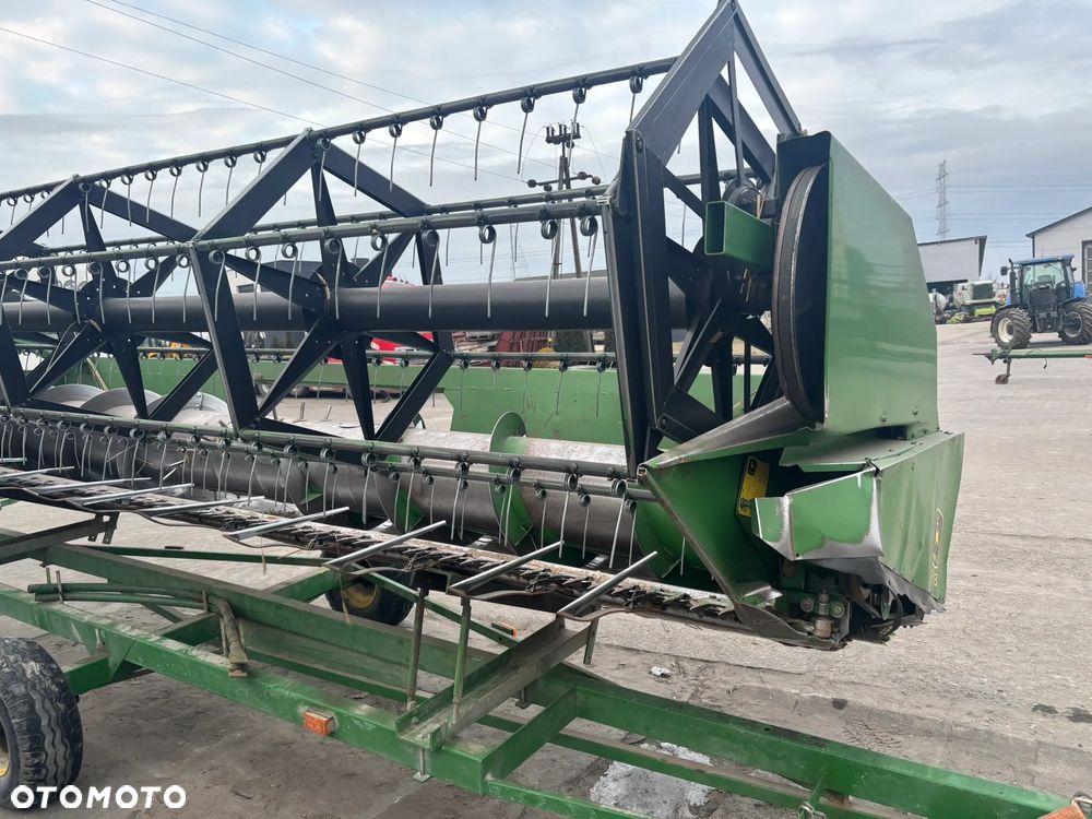 John Deere R818 - 7