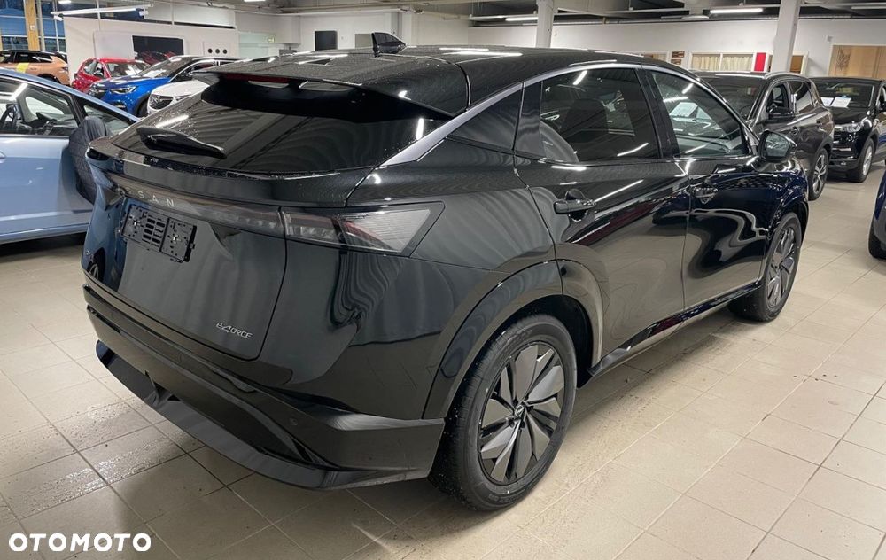 Nissan Ariya 87kWh E-4orce Advance - 8