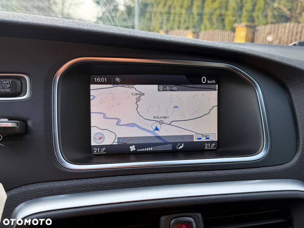 Volvo V40 D2 R Design - 9