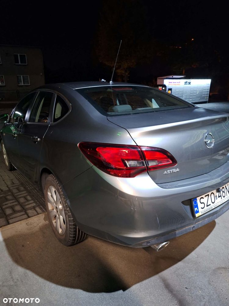 Opel Astra - 6
