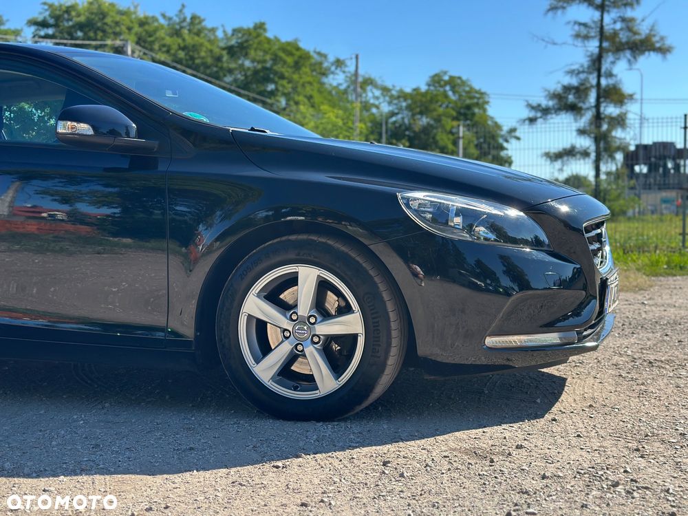Volvo V40 T2 - 10