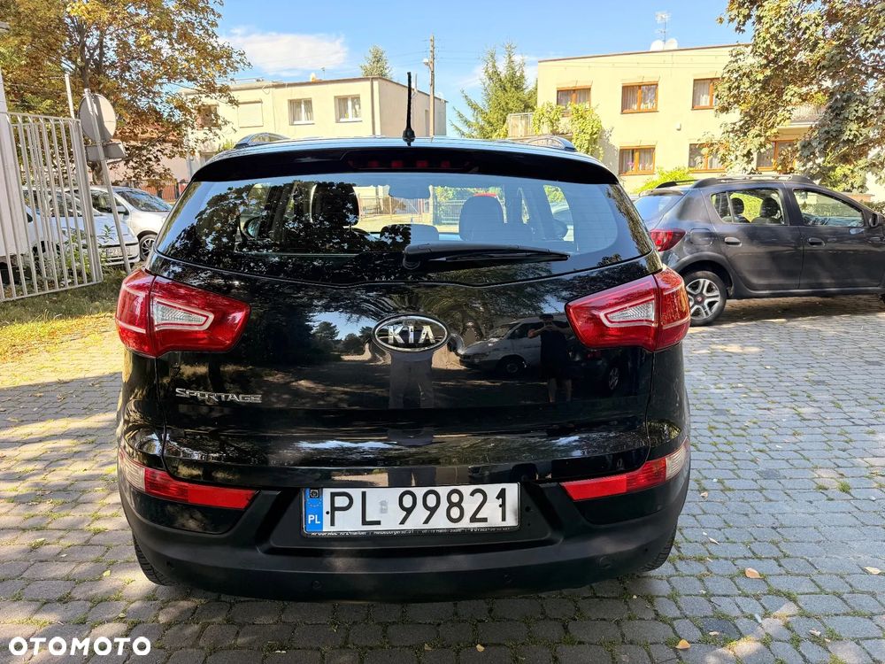 Kia Sportage 1.6 GDI 2WD Dream-Team Edition - 4