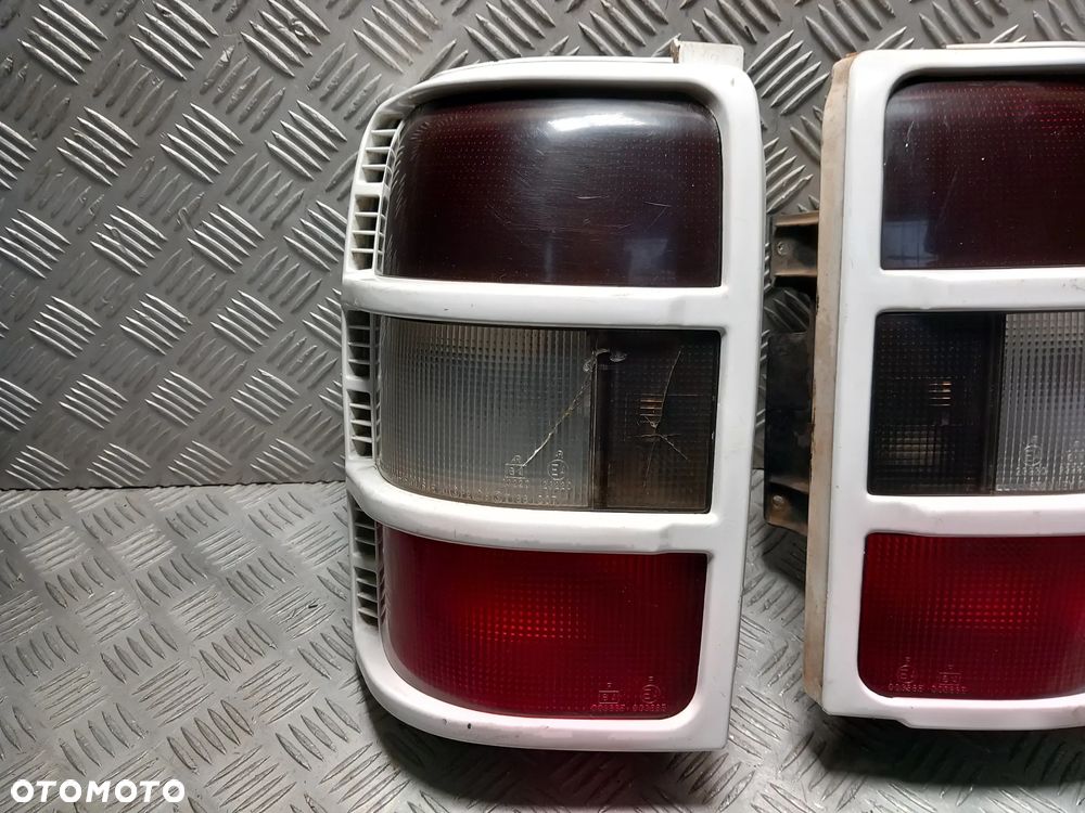 MITSUBISHI PAJERO LAMPY TYLNE KOMPLET - 4