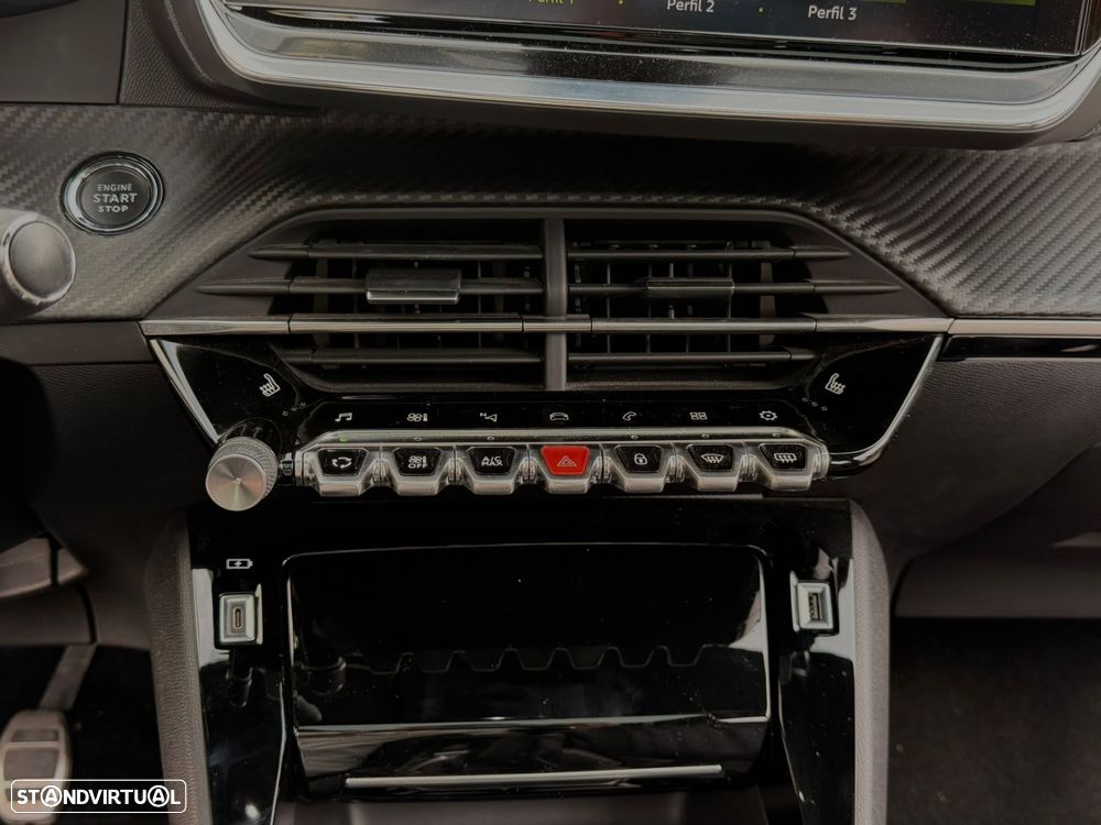 Peugeot 208 1.2 PureTech GT Line - 37