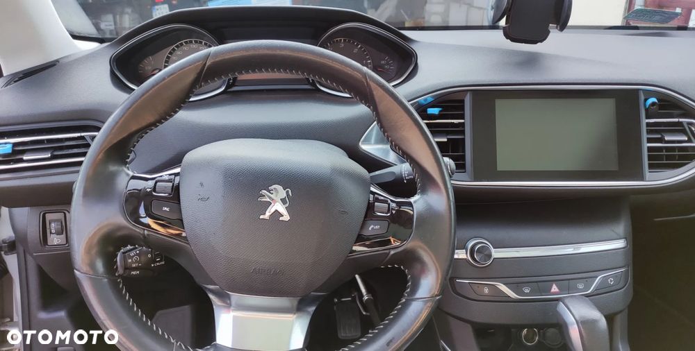 Peugeot 308 BlueHDi FAP 150 EAT6 Stop&Start Allure - 7