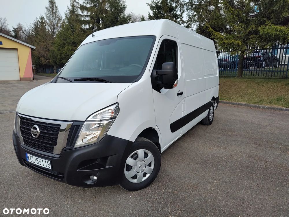 Nissan NV400 - 1