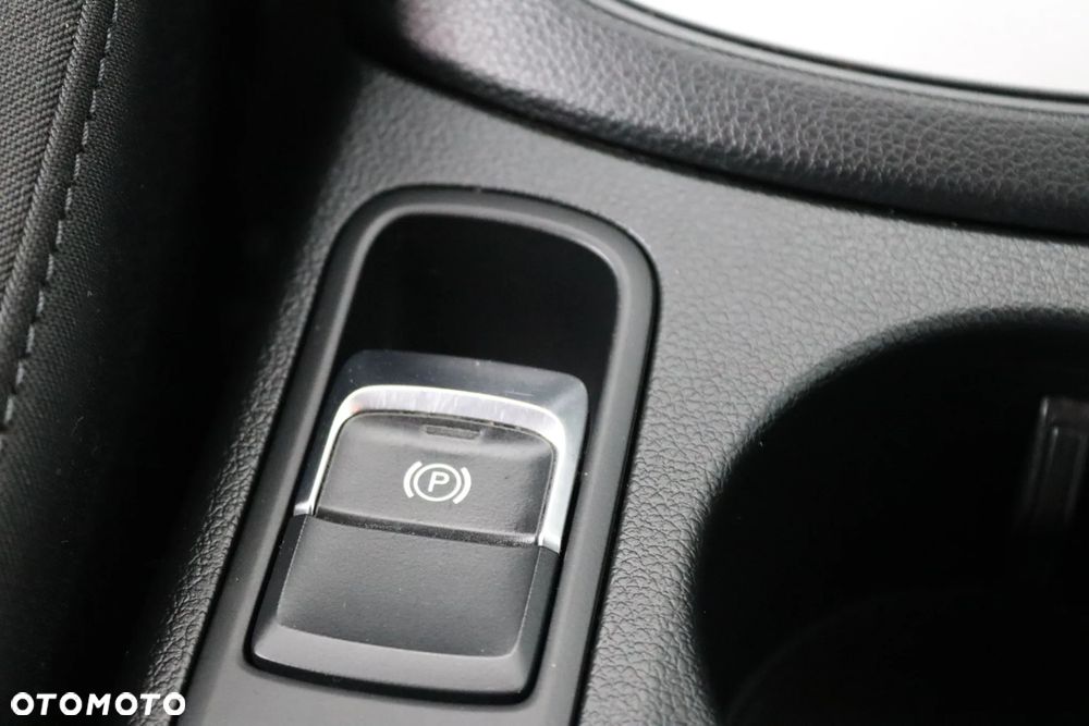 Audi Q3 1.4 TFSI Edycja Specjalna S tronic - 29