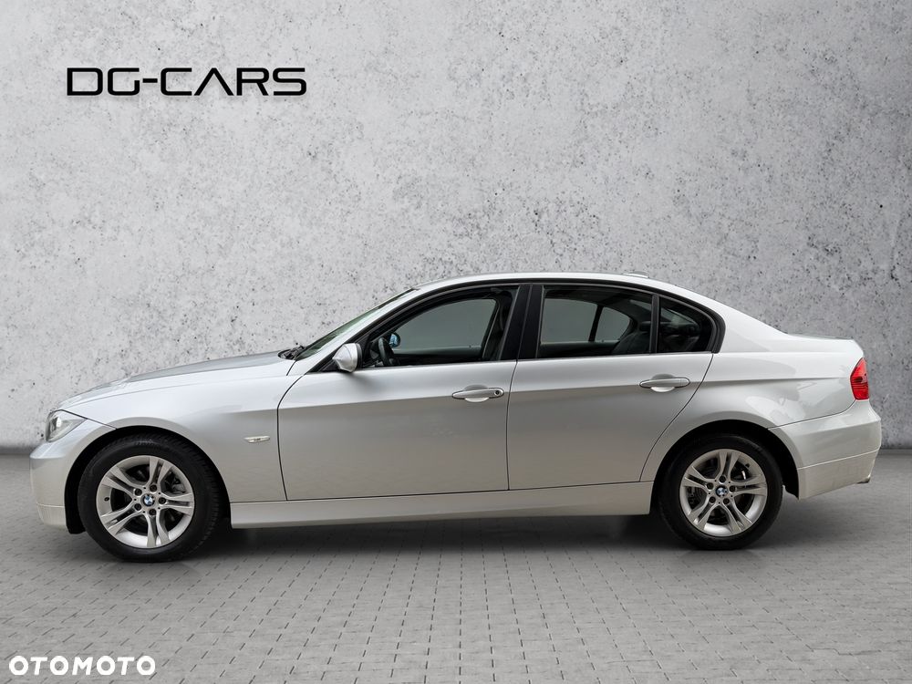 BMW Seria 3 320i Edition Exclusive - 7